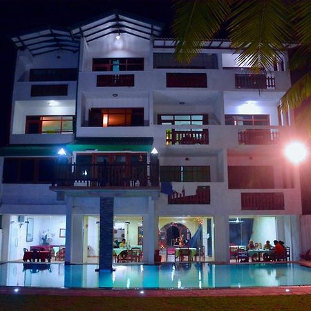 Southern Star Hotel Bentota Luaran gambar