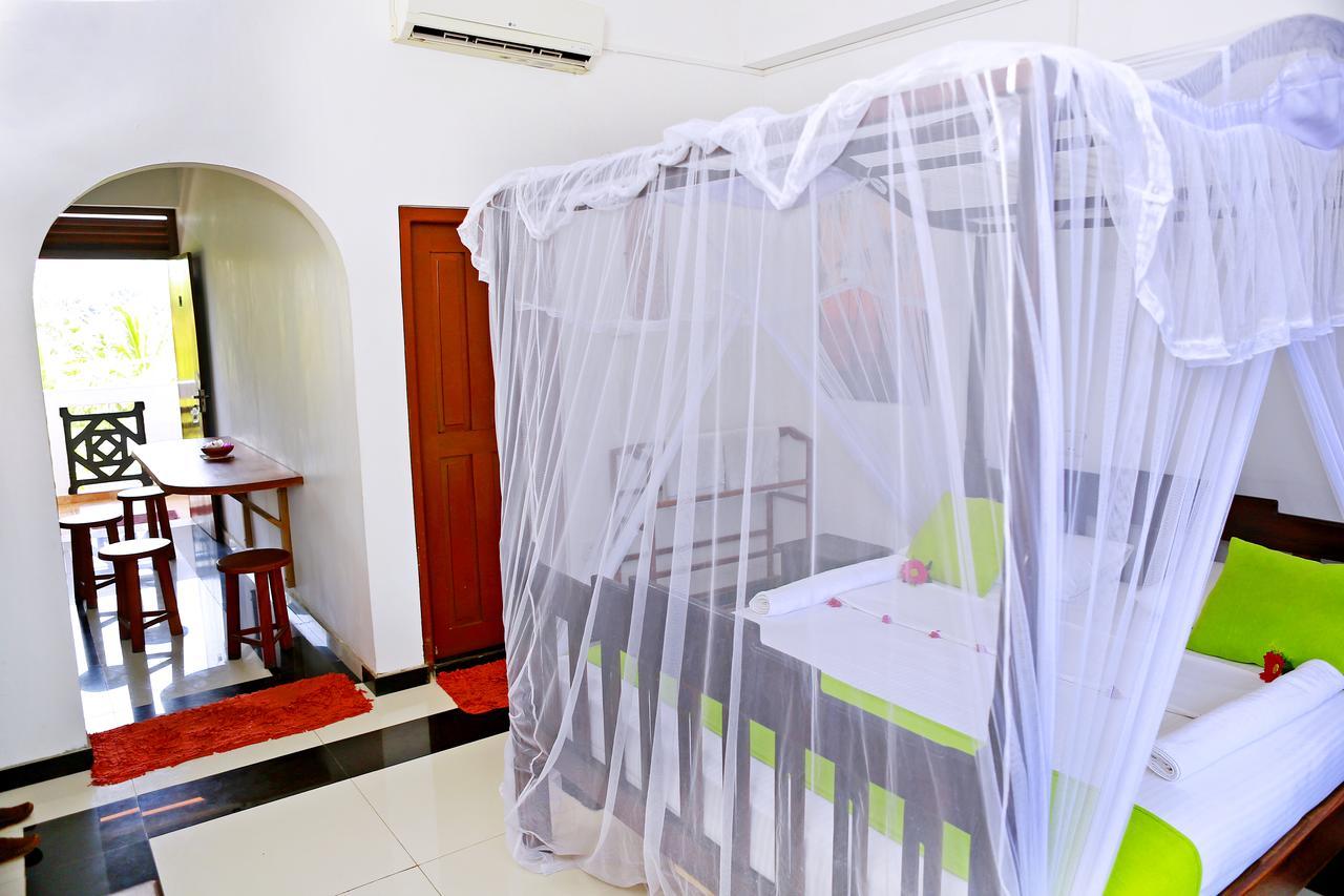 Southern Star Hotel Bentota Luaran gambar