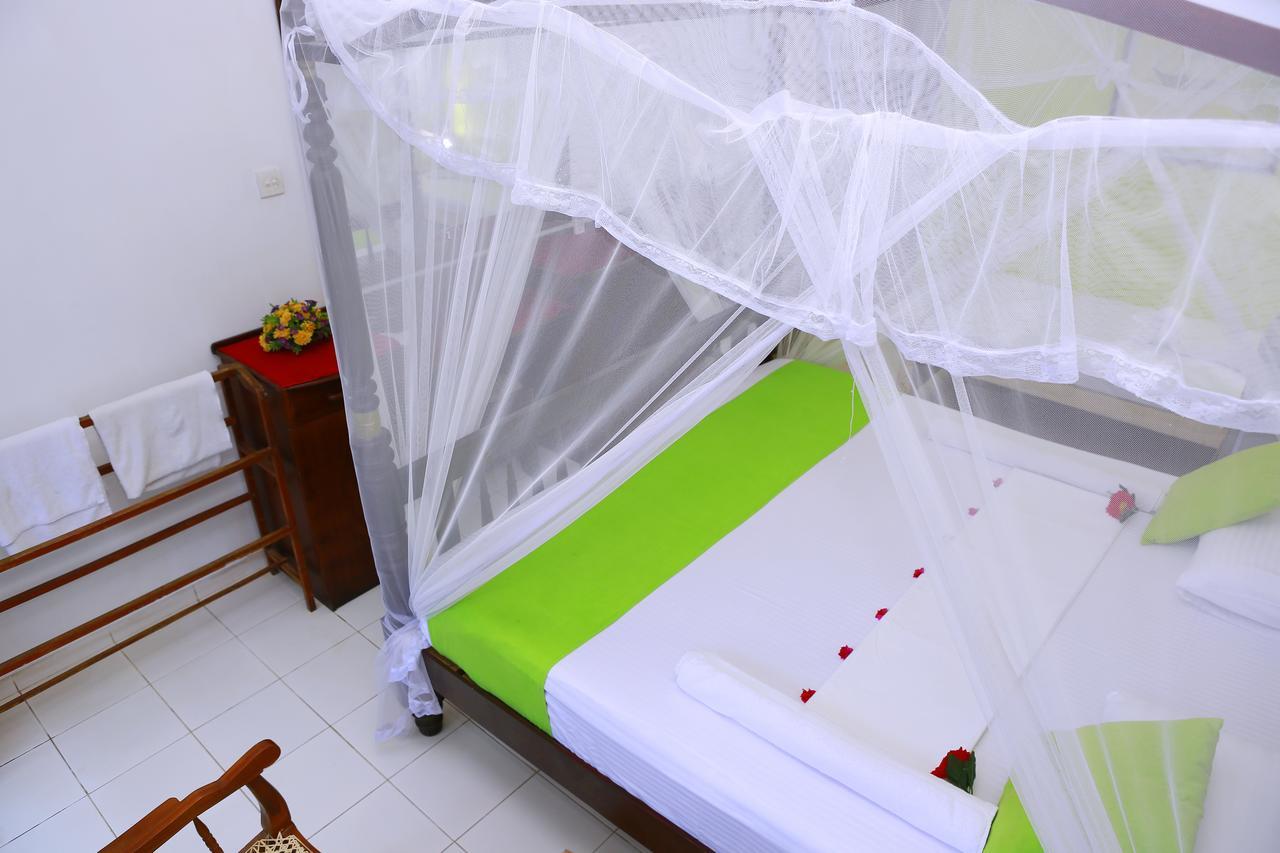Southern Star Hotel Bentota Luaran gambar