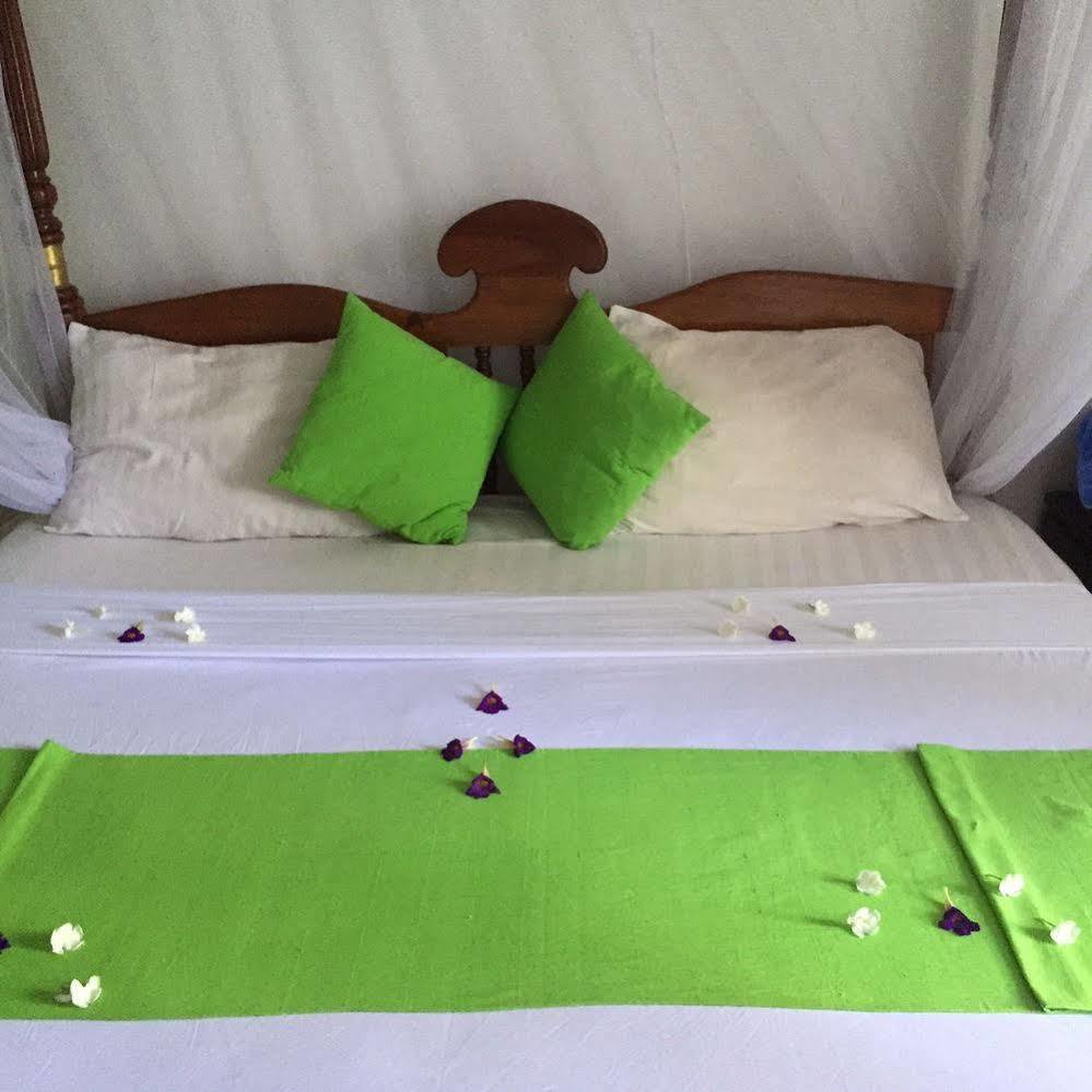 Southern Star Hotel Bentota Luaran gambar